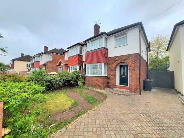 3 Bedroom Semi-Detached House To Rent In Benedict Drive, Bedfont, Feltham, TW14