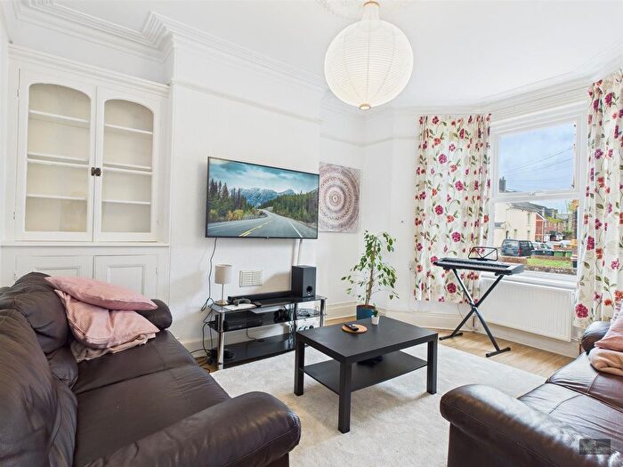 5 Bedroom Property To Rent In Park Road, Exeter, EX1