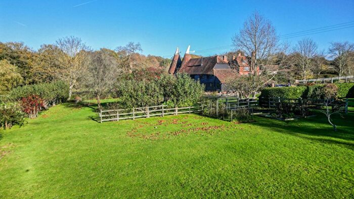 4 Bedroom Barn Conversion For Sale In The Common, Sissinghurst, Cranbrook, TN17