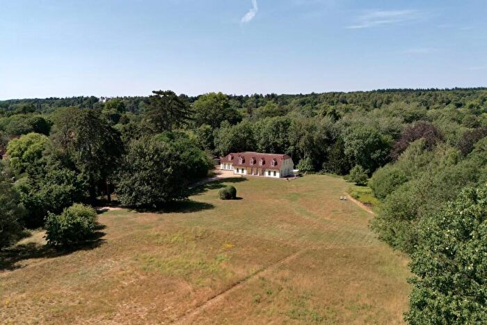 7 Bedroom Detached House For Sale In High Street, Hurley, SL6