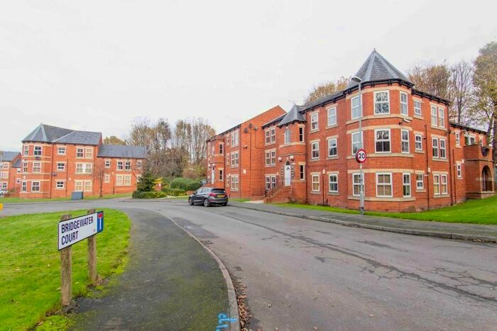 2 Bedroom Flat To Rent In Bridgewater Court, Grove Lane, Headingley, Leeds LS6