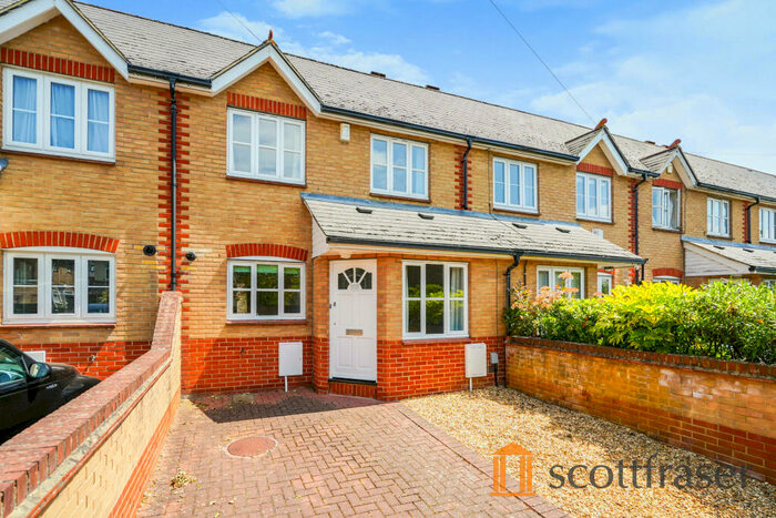 2 Bedroom Terraced House To Rent In Perrin Street, Headington, OX3