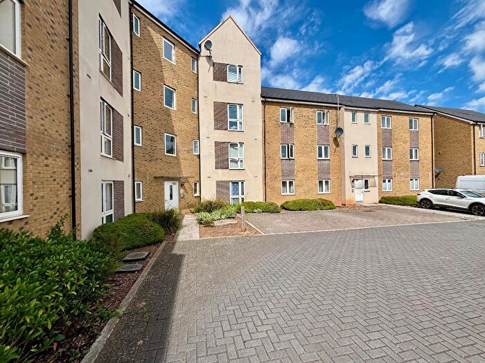 2 Bedroom Apartment For Sale In Goosefoot Road, Lyde Green, Bristol, BS16