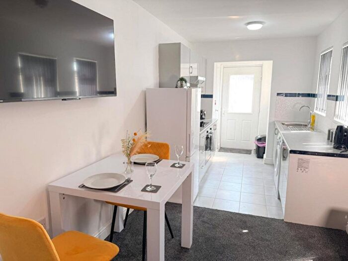 3 Bedroom Detached House To Rent In Napier Street, Middlesbrough, TS5