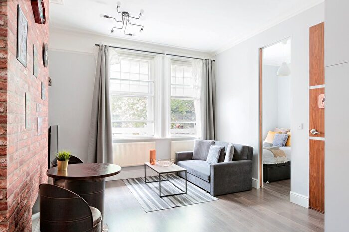 1 Bedroom Flat To Rent In Vauxhall Bridge Road, London, SW1V