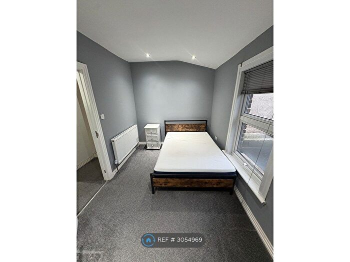 2 Bedroom Flat To Rent In Norfolk Road, Ilford, IG3