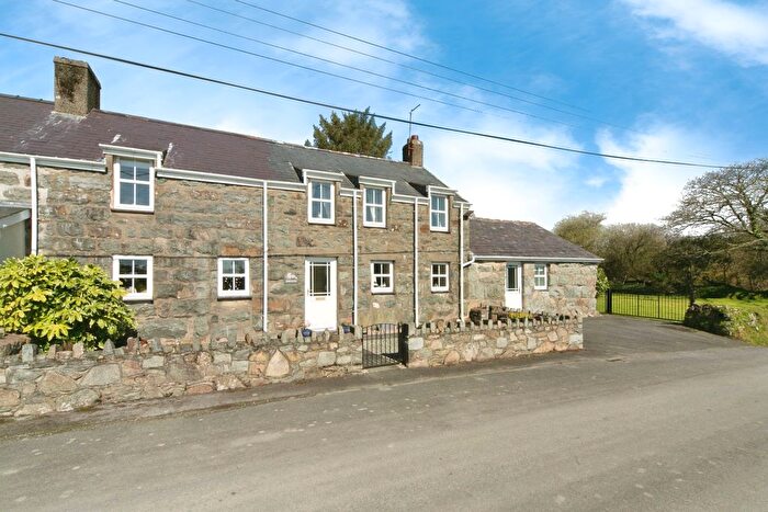 3 Bedroom Semi-Detached House For Sale In Chwilog, Pwllheli, Gwynedd, LL53