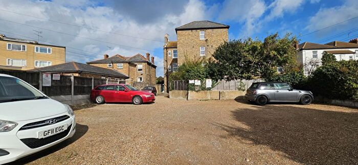 2 Bedroom Flat To Rent In Granville Road, Broadstairs, CT10