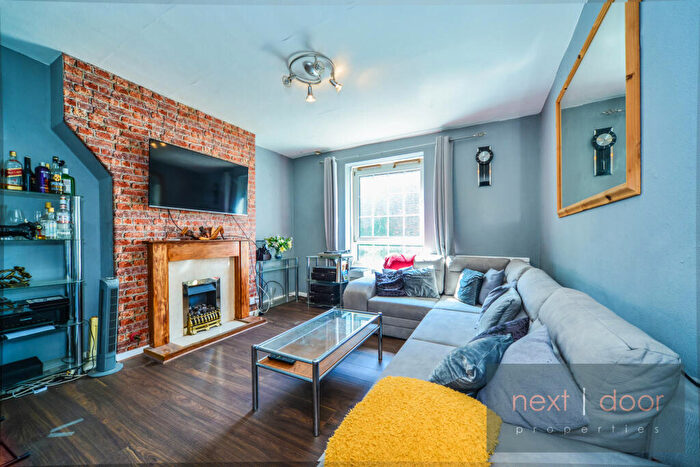 3 Bedroom Apartment For Sale In Peckham Road, Southwark, SE5