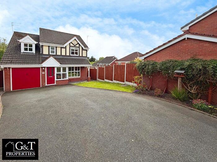 4 Bedroom Detached House For Sale In Winrush Close, Dudley, DY3