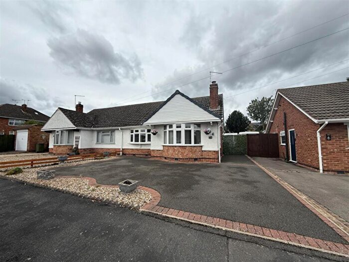 2 Bedroom Semi-Detached Bungalow For Sale In Sussex Road, Wigston, LE18