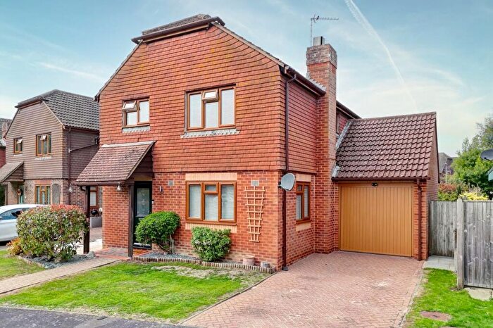 4 Bedroom Detached House For Sale In Gilbert Way, Hailsham, BN27