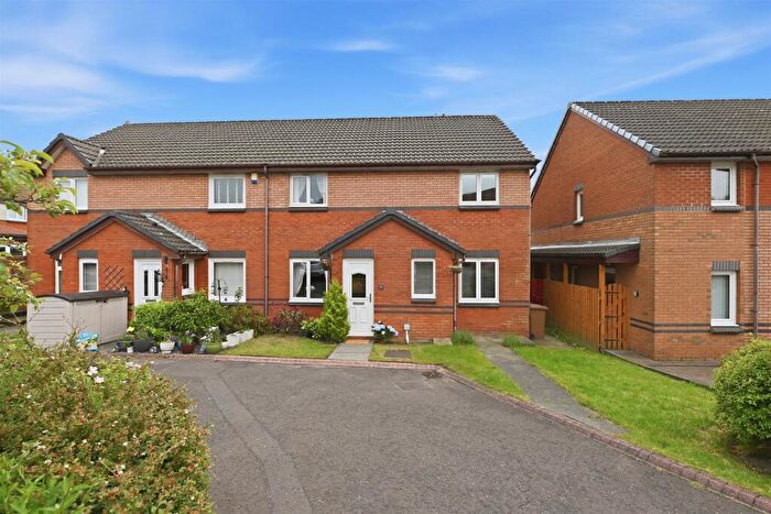 2 Bedroom Terraced House For Sale In Kinnaird Place, Dunfermline, KY12