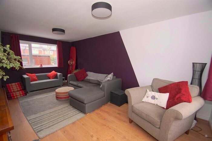 2 Bedroom Semi-Detached House To Rent In Acres Hall Avenue, Pudsey, LS28