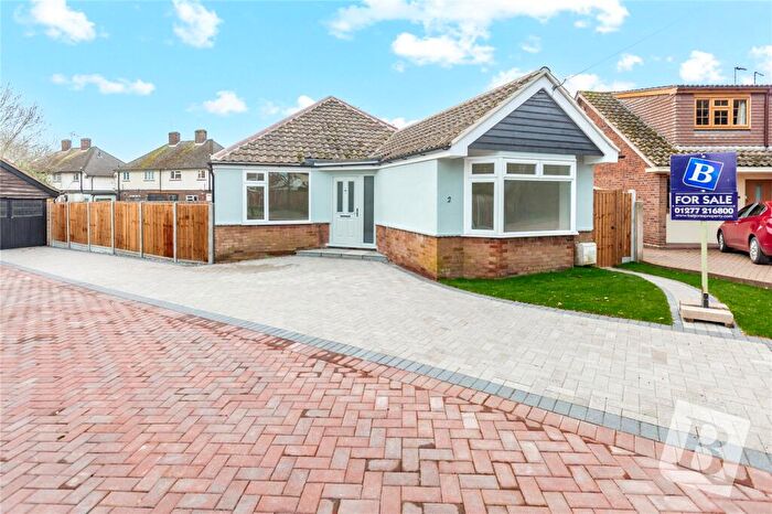 3 Bedroom Bungalow For Sale In Priory Close, Pilgrims Hatch, Brentwood, Essex, CM15