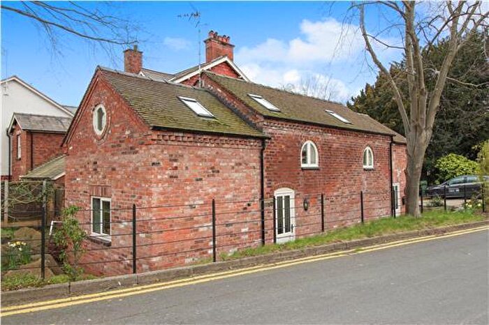 3 Bedroom Detached House To Rent In Bromfield Court, Stone, Staffordshire, ST15