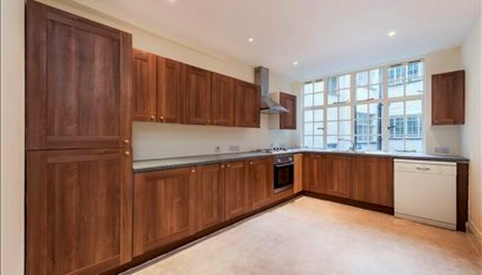 5 Bedroom Flat To Rent In Strathmore Court, Park Road, London, NW8