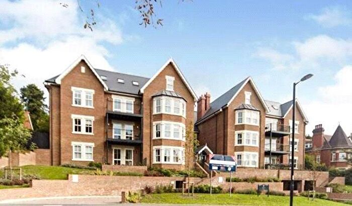 2 Bedroom Apartment To Rent In Foxley Lane, Purley, CR8