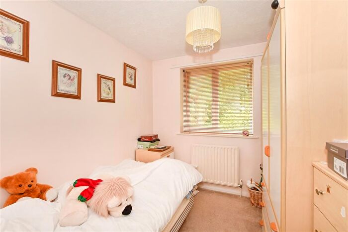 3 Bedroom End Terrace House For Sale In Pevensey Road, Southwater, West Sussex, RH13