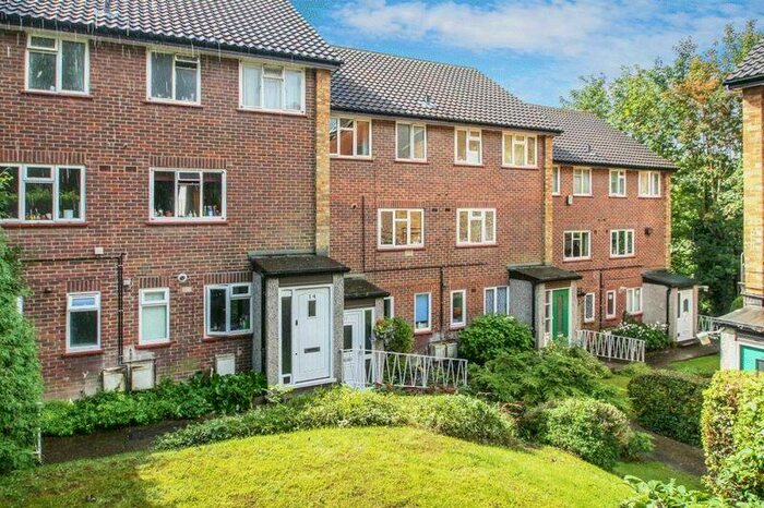 2 Bedroom Detached House To Rent In Amersham Hill, High Wycombe, HP13
