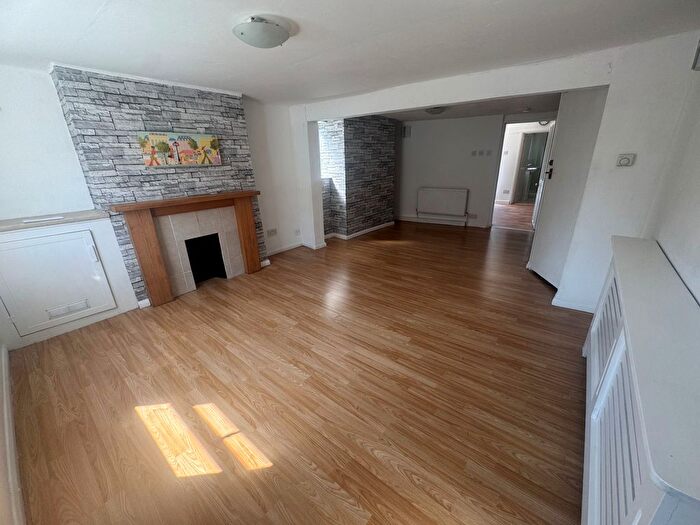 2 Bedroom Property To Rent In Hallcroft Road, Peterborough, PE7