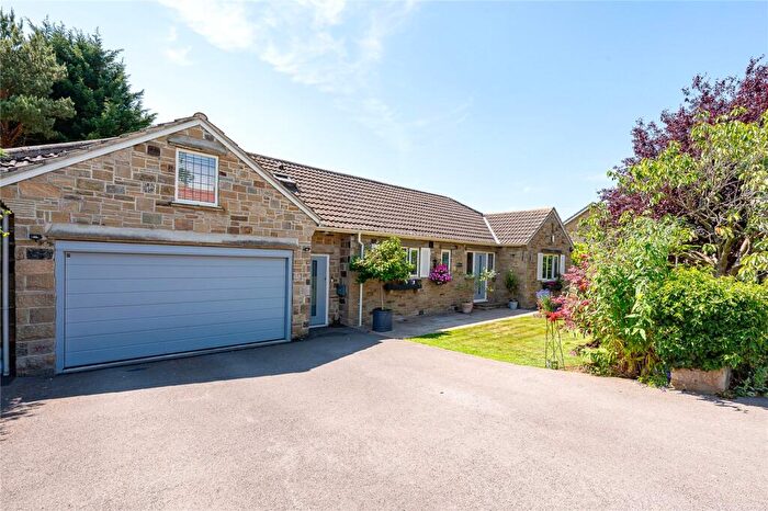 3 Bedroom Detached House For Sale In Crabtree Green, Collingham, LS22