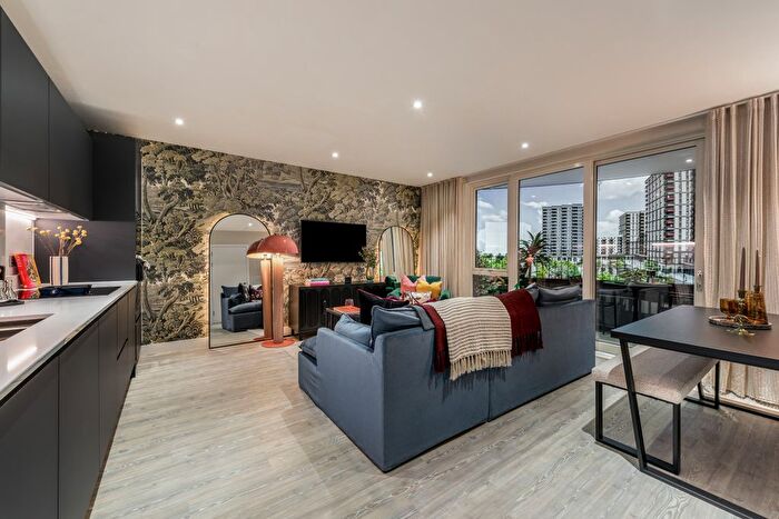 2 Bedroom Flat For Sale In Dagenham Green, Barking Amp; Dagenham, RM9