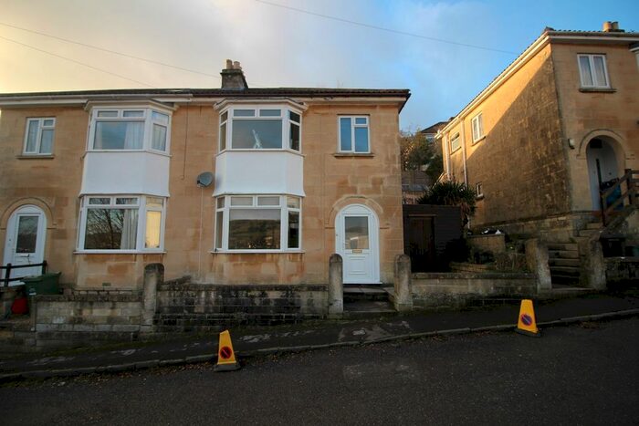 3 Bedroom Semi-Detached House To Rent In Highbury Villas, Bath, BA1