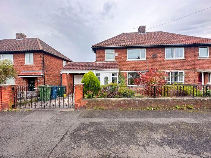 3 Bedroom Semi Detached House To Rent In Parkland Avenue, Winlaton, NE21