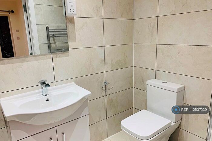 2 Bedroom Flat To Rent In Northumberland Road, Harrow, HA2