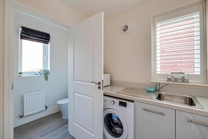 4 Bedroom Detached House For Sale In Old Meadow Drive, Backford, CH1