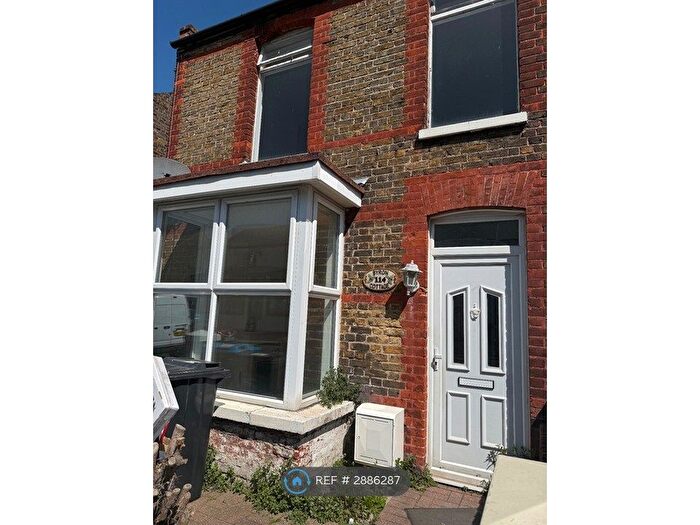 2 Bedroom End Of Terrace House To Rent In Byron Avenue, Margate, CT9