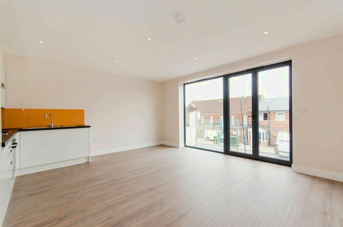 2 Bedroom Flat To Rent In Sudbury Avenue, Wembley, HA0