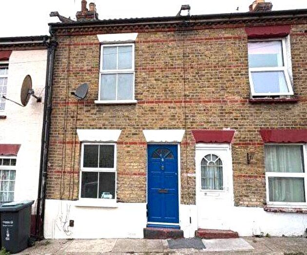 2 Bedroom Terraced House To Rent In May Avenue, Northfleet, Gravesend, Kent, DA11