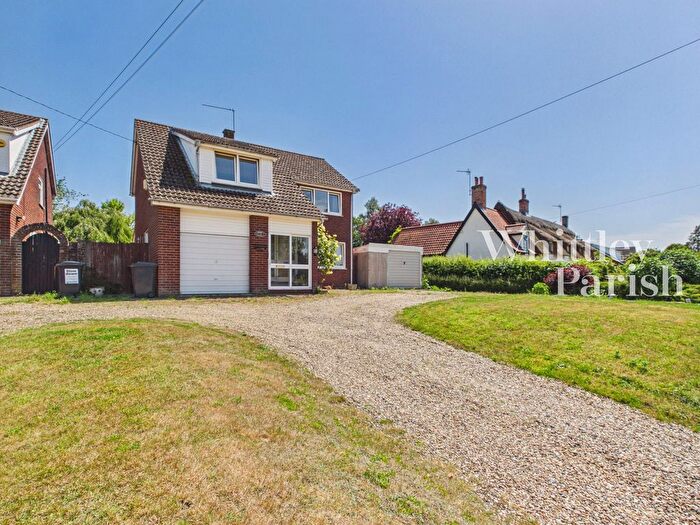 4 Bedroom Detached House For Sale In The Street, Garboldisham, Diss, IP22