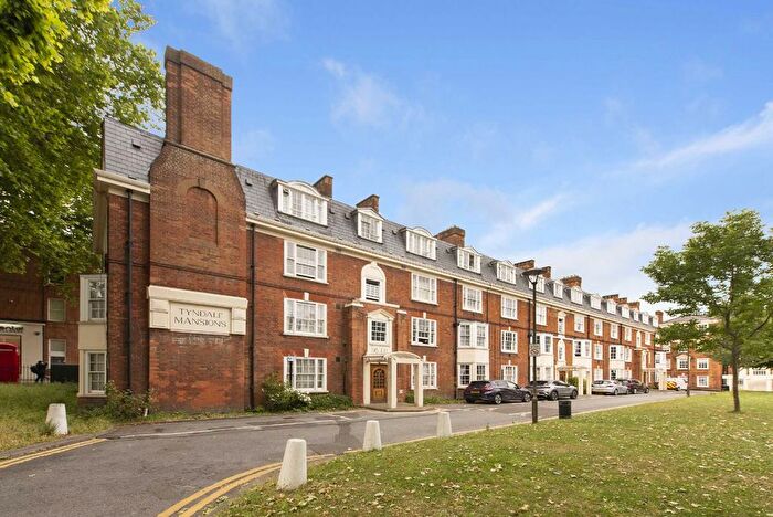 3 Bedroom Flat To Rent In Upper Street, Islington, N1