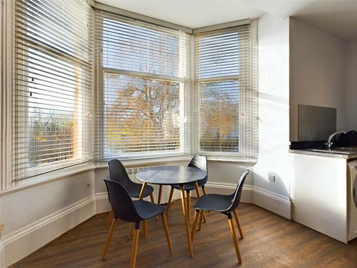 1 Bedroom Apartment To Rent In Albion Place, South Parade, Doncaster, South Yorkshire, DN1
