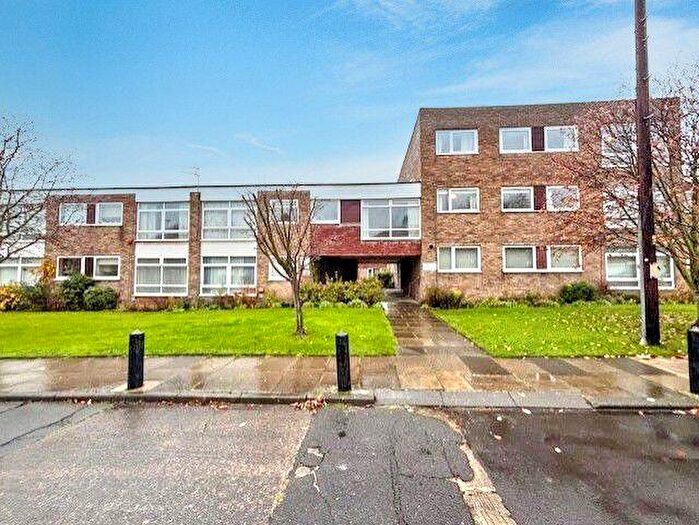 1 Bedroom Apartment To Rent In Hunters Court, Gosforth, Newcastle Upon Tyne, Tyne And Wear, NE3