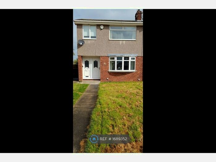 3 Bedroom Semi-Detached House To Rent In Norham Close, Blyth, NE24