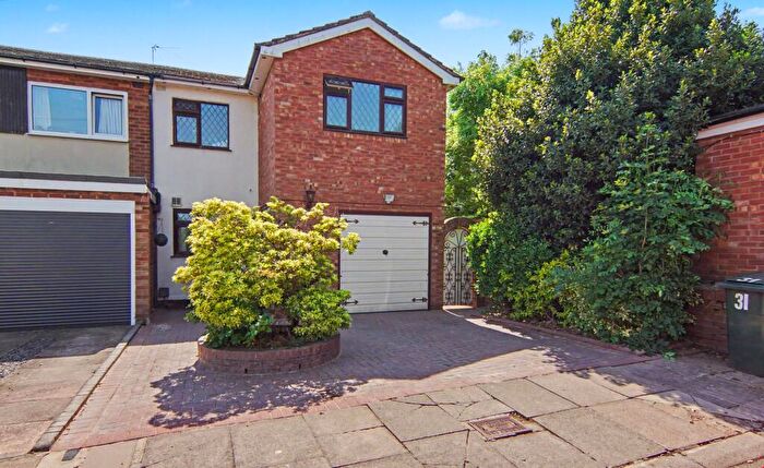 4 Bedroom End Of Terrace House For Sale In Staverton Close, Coventry, CV5