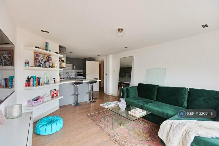 1 Bedroom Flat To Rent In Piano Lane, London, N16