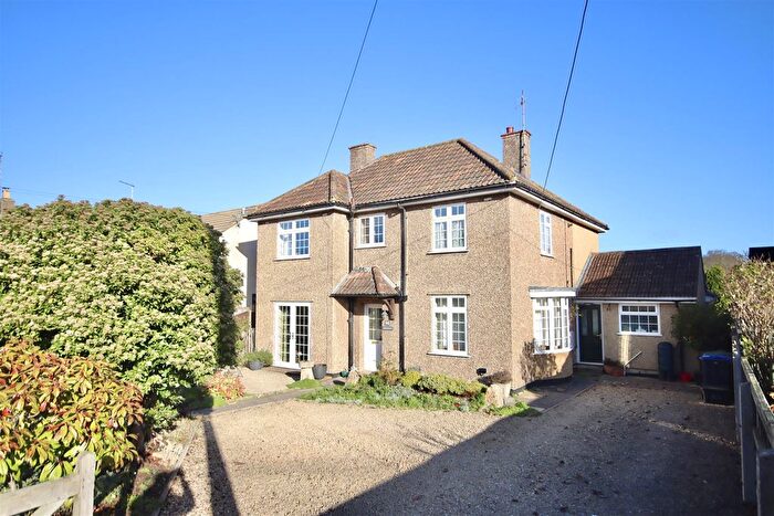 6 Bedroom Detached House For Sale In Greenway Lane, Chippenham, SN15