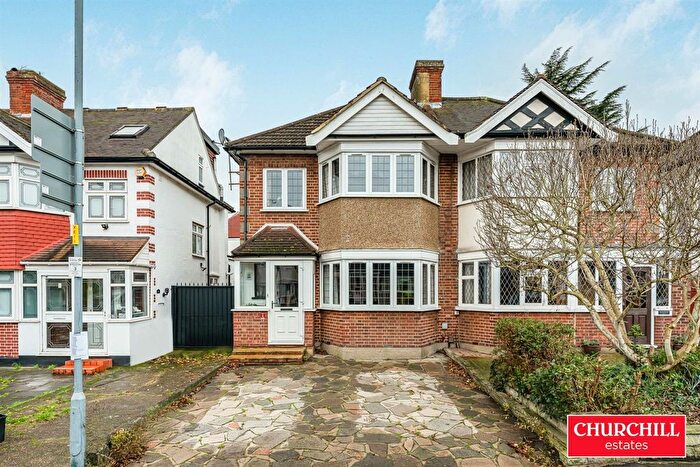 3 Bedroom Semi Detached House For Sale In Colvin Gardens, Wanstead, E11