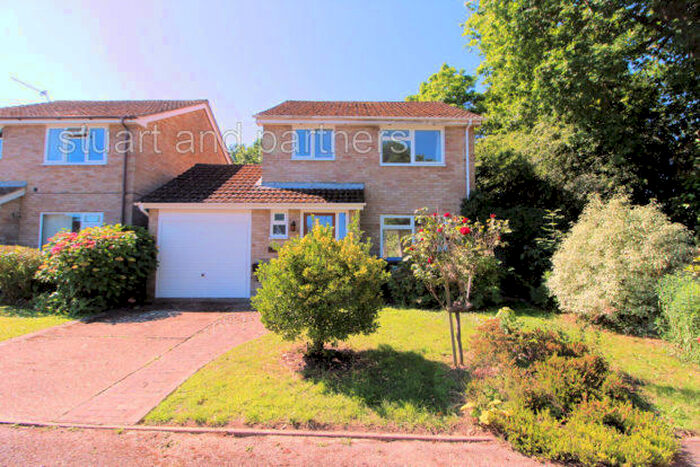 3 Bedroom Detached House To Rent In Orchid Park, Haywards Heath, RH16