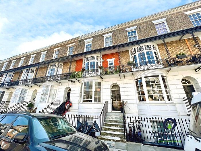 2 Bedroom Flat To Rent In Augusta Road, Ramsgate, Kent, CT11