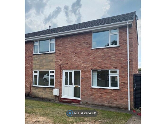 3 Bedroom Semi-Detached House To Rent In Fern Bank Avenue, Blackwell, Alfreton, DE55