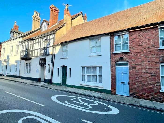 1 Bedroom Maisonette To Rent In Lenten Street, Alton, GU34