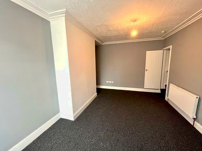 3 Bedroom House To Rent In Copperfield Grove Eastend Park Leeds, LS9