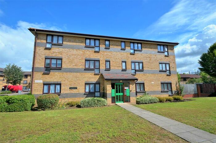 2 Bedroom Flat To Rent In Delaford House, Colham Mill Road, West Drayton, UB7