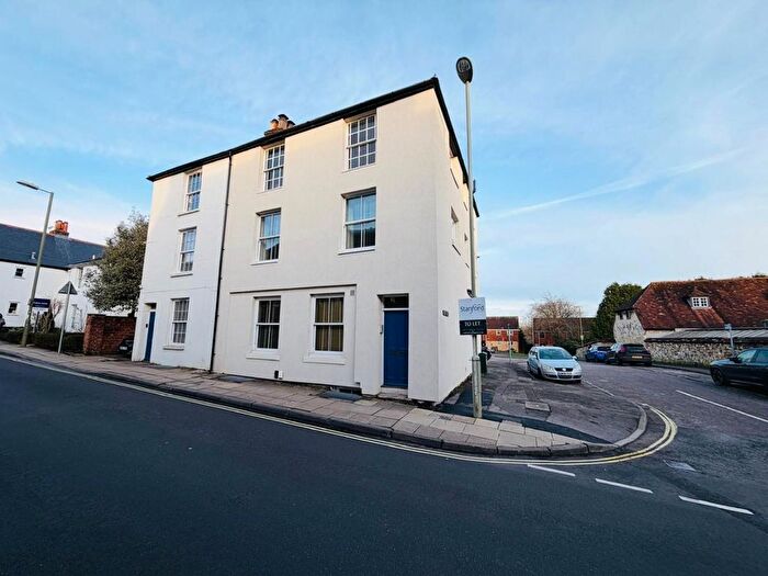 2 Bedroom Flat To Rent In Hyde Street, Winchester, SO23